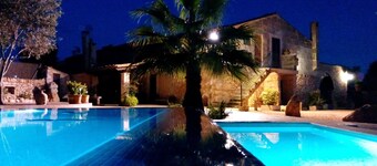 RURAL HOUSE WITH POOL AND LARGE FOREST