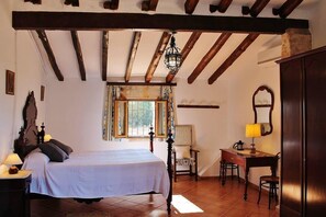 4 chambres, fer et planche Ă repasser, Wi-Fi, draps fournis