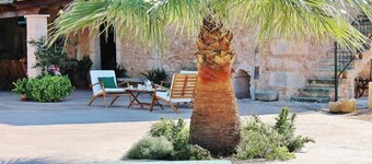 RURAL HOUSE WITH POOL AND LARGE FOREST
