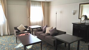 Living area - Ishinomaki Grand Hotel (Isinomaki)