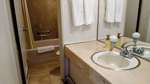 Bathroom - Ishinomaki Grand Hotel (Isinomaki)