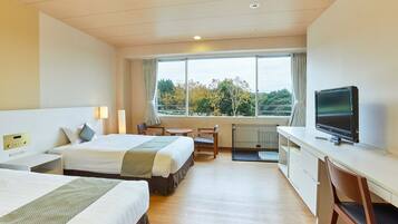 Dog Friendly Twin Room, Non Smoking | In-room safe, free WiFi