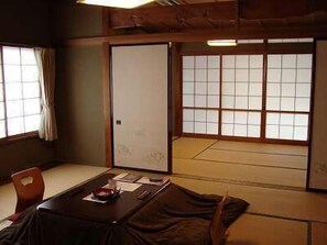 Room - Minobuyama Kuonji Sanmonmae Tanakaya Ryokan (Minobu)