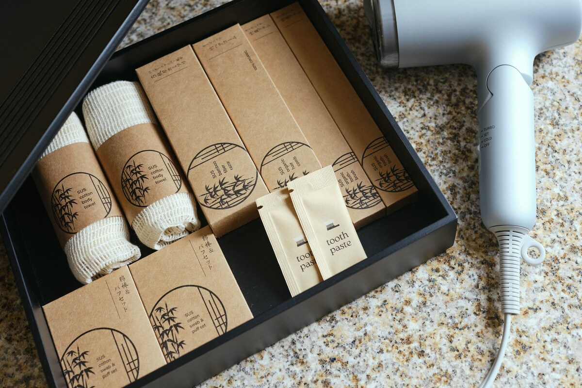 Bathroom amenities