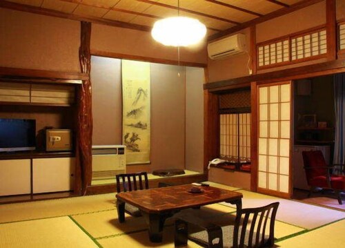 Iwai Onsen Roman Densho no Yado Akashiya