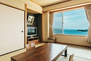 传统客房, 无烟房, 私人浴室 (Japanese Western style,With bath) | 客房内保险箱、免费 WiFi、床单