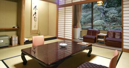 Yunotsu Onsen Nogawaya Ryokan