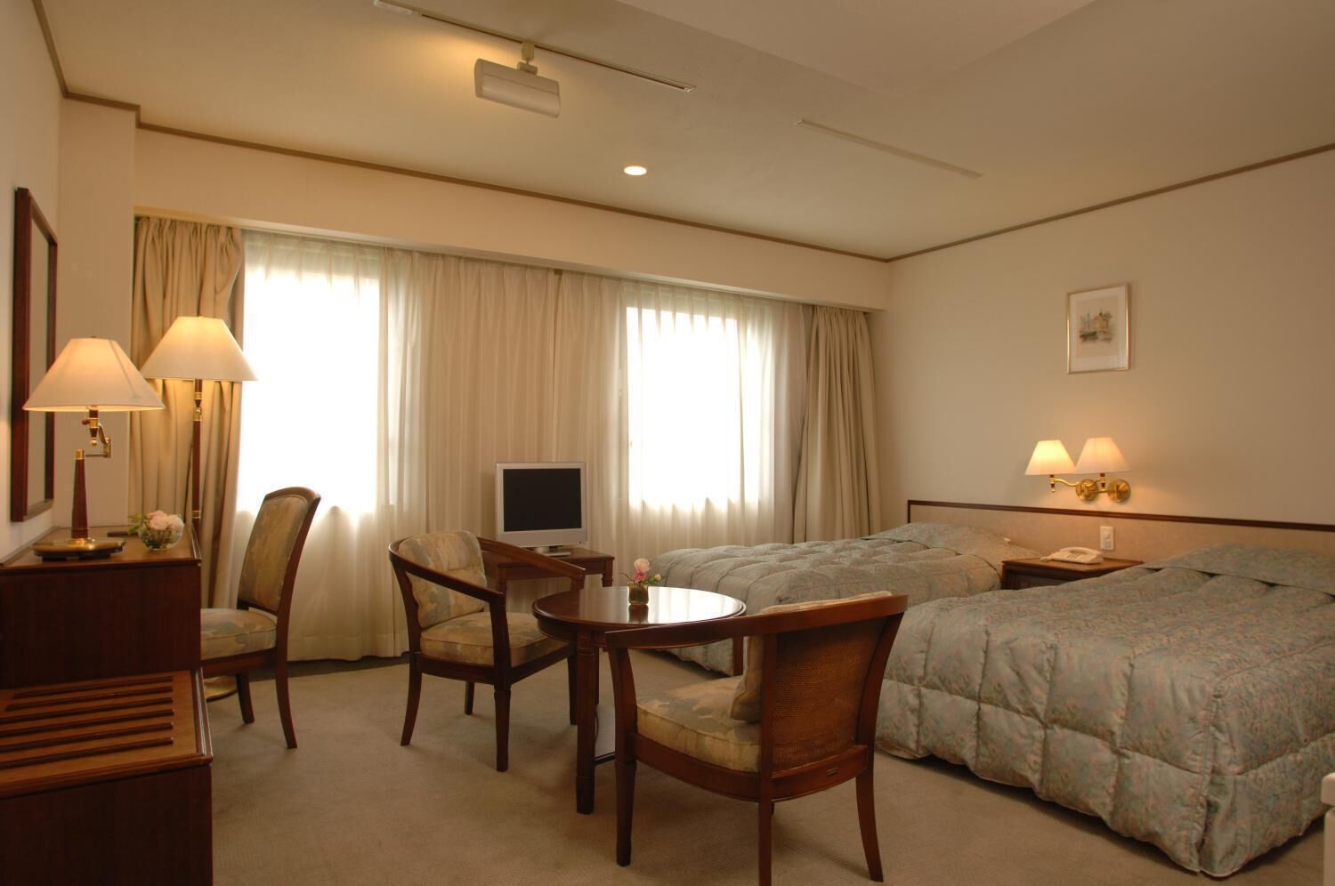 1 bedroom, desk, free wifi, bed sheets