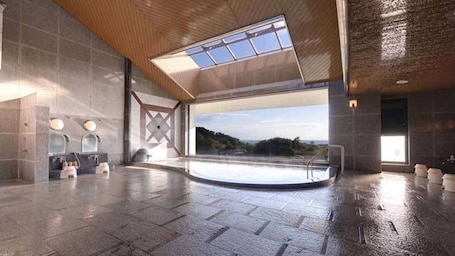 Spa. Hotel Bay Grand Kunisaki