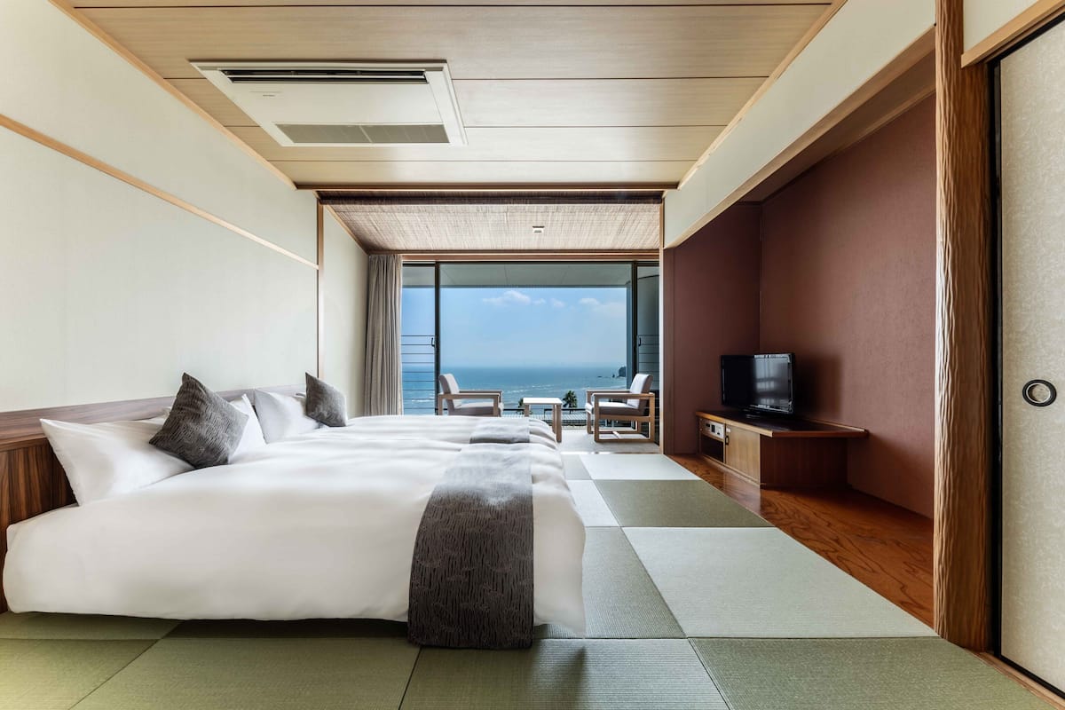 south wing japanese style twin room, 12 tatami, non smoking | in-room safe, desk, free wifi, bed sheets