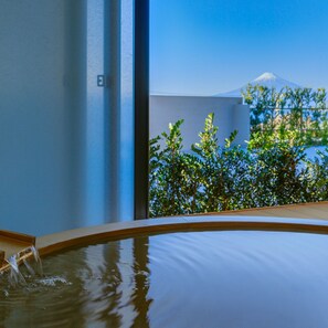 Interior - Futaritowani En (Izu)
