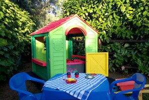 Children’s area - Il Trovatore, apt. with two rooms in Casa Lama Residence with pool (Castelfranco di Sopra)