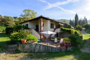 Exterior - Il Trovatore, apt. with two rooms in Casa Lama Residence with pool (Castelfranco di Sopra)