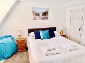 2 Schlafzimmer, Bügeleisen/Bügelbrett, Reisekinderbett, kostenloses WLAN
