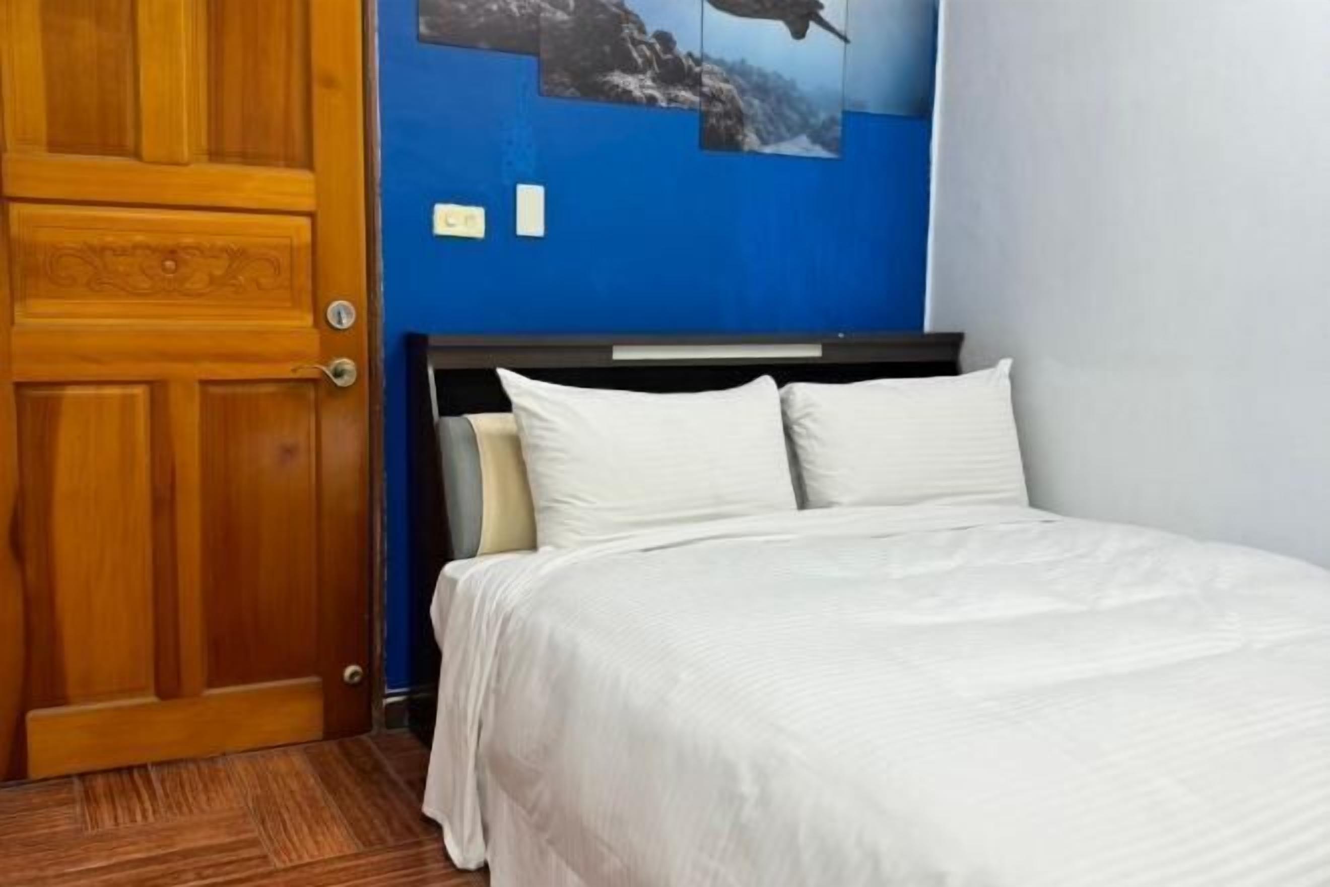 Down comforters, blackout drapes, free WiFi, bed sheets