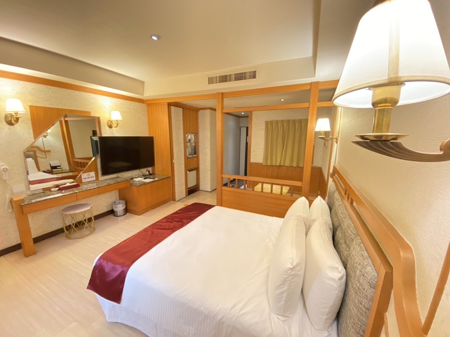 standard double room | 1 bedroom, down duvets, blackout curtains, free wifi