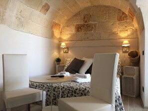 1 غرفة نوم وواي فاي مجانًا وملاءات أسرّة