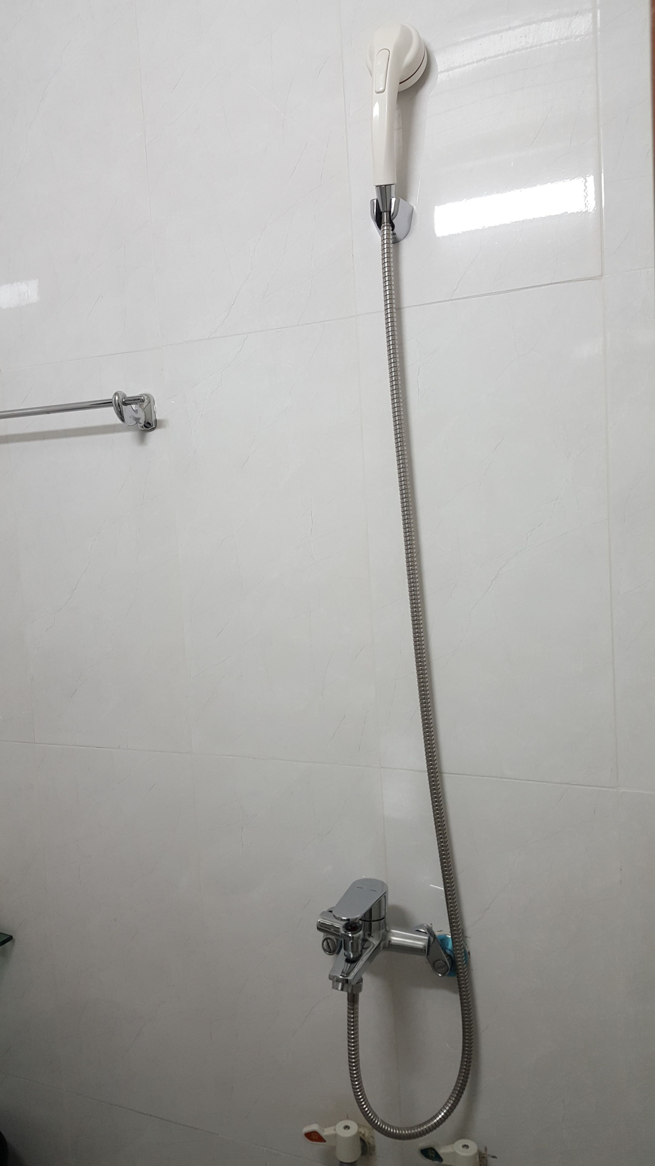 Family House, 2 Bedrooms | Bathroom shower