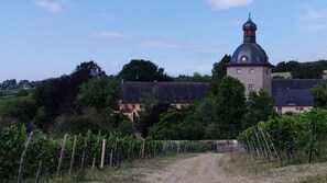 Exterior - Lovingly furnished 70 m2 apartment for 2-4 people in Oestrich-Winkel (Oestrich-Winkel)