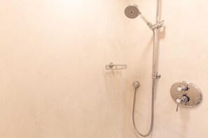 Nicht klassifiziertes Bild, 3 von 9, Schaltfläche