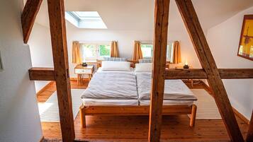 3 bedrooms, in-room safe, travel crib, WiFi