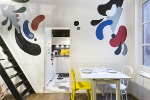 تناول الطعام