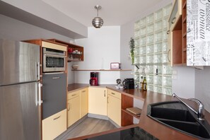 Fridge, microwave, oven, dishwasher