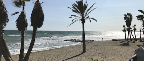 Una playa cerca