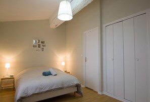 1 soverom, wi-fi (inkludert) og sengetøy