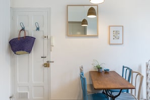 تناول الطعام