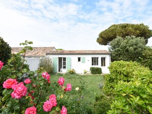 Exterior - Bright village house with garden near the beach (La Couarde-sur-Mer)