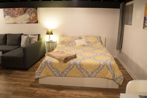 Laptop workspace, iron/ironing board, free WiFi, bed sheets