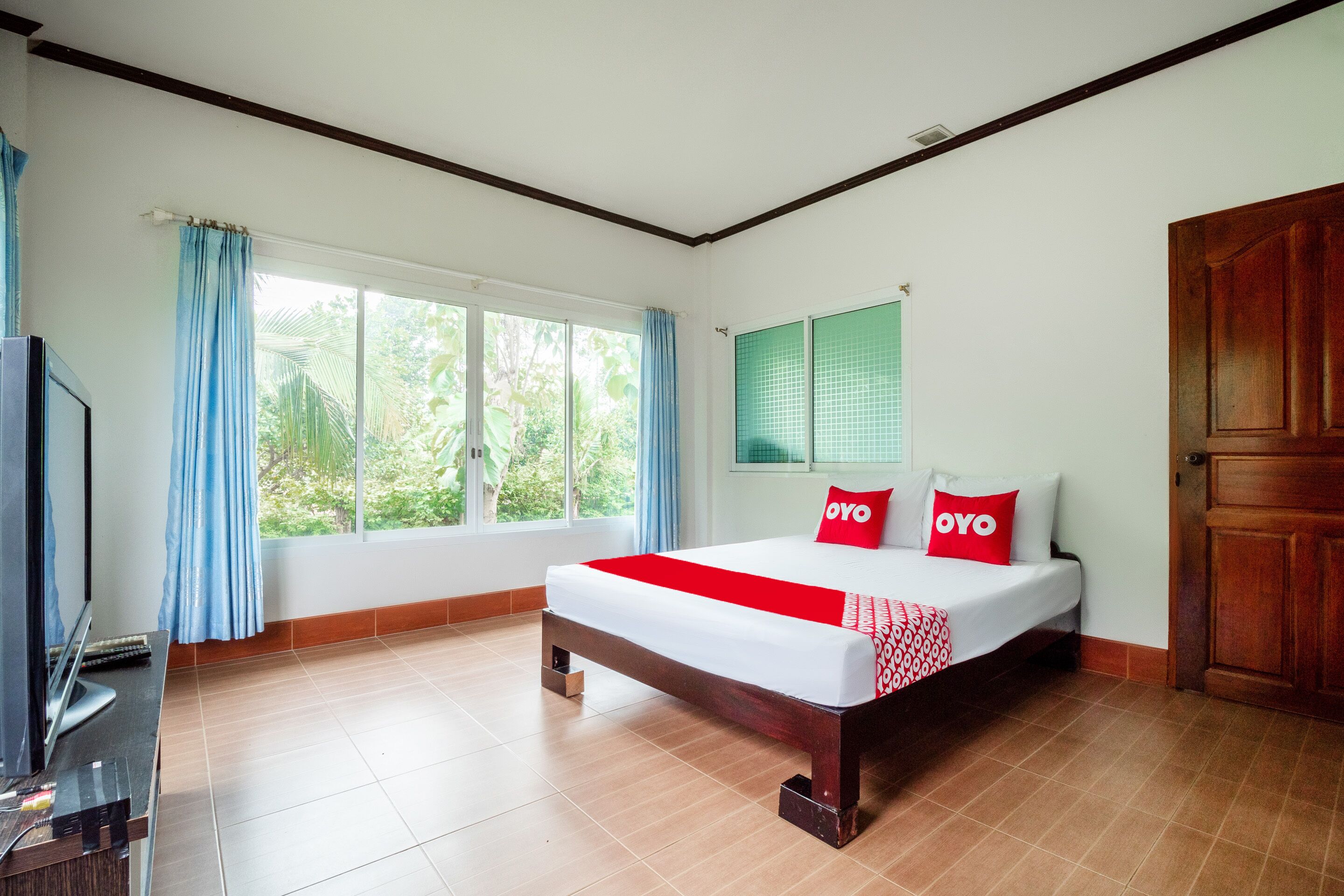 Suite, 2 Schlafzimmer | 2 Schlafzimmer, Minibar, Zimmersafe, Schreibtisch