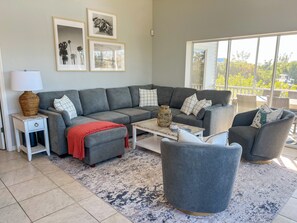 Unclassified image, 5 of 33, button