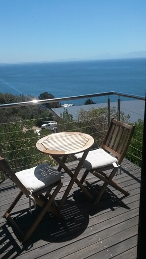 Romantic Room, 1 King Bed, Ocean View, Sea Facing | Balcony - Aqua Terra (Cape Town)