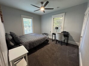 2 bedrooms, desk, iron/ironing board, WiFi