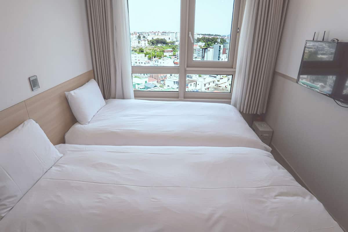 Standard Twin Room | Premium bedding, down duvets, blackout curtains, free WiFi