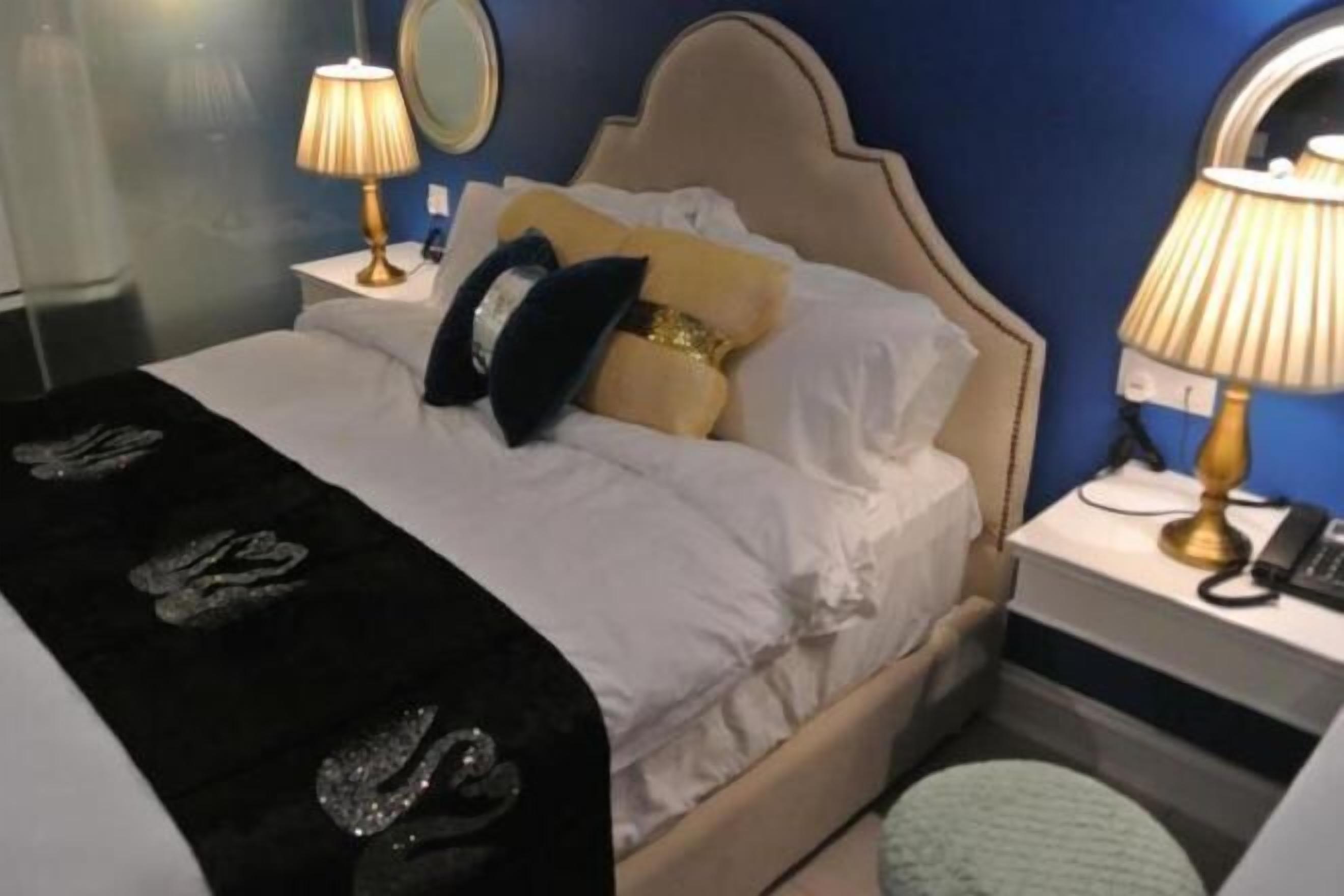 Desk, iron/ironing board, free WiFi