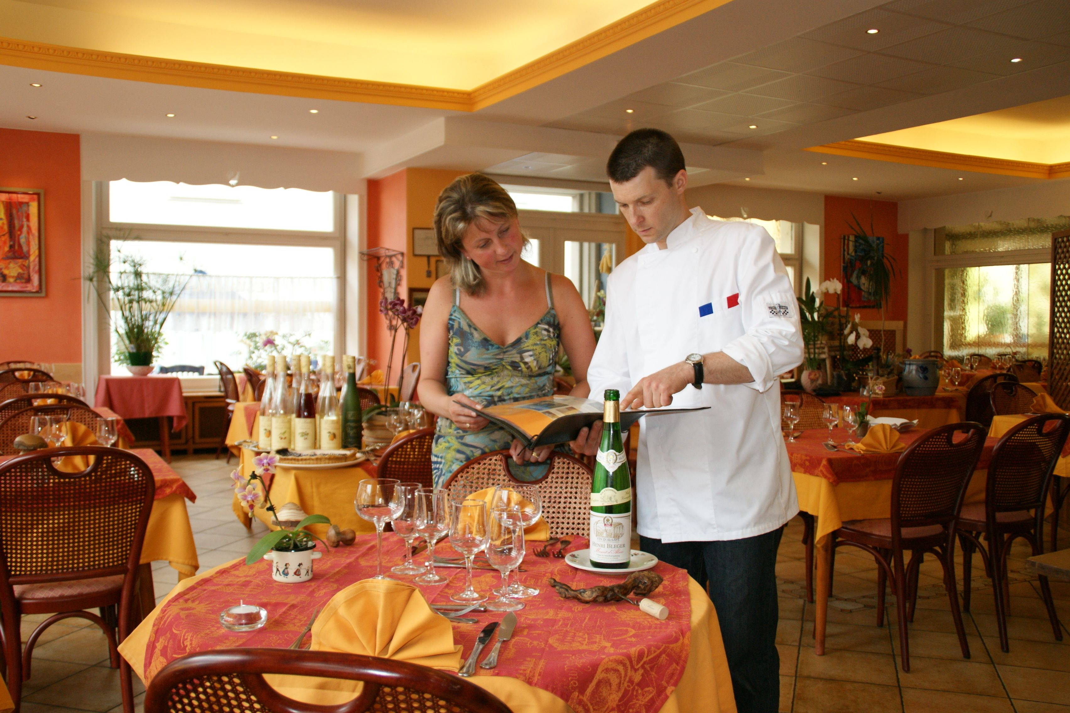 breakfast, lunch and dinner served