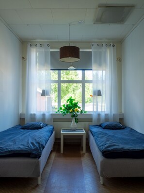 Fer et planche à repasser, lits bébé (gratuits), Wi-Fi gratuit