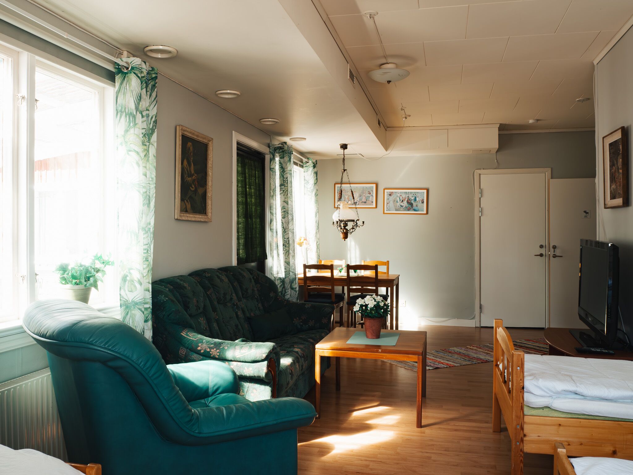 Basic-Vierbettzimmer, Gemeinschaftsbad | Bügeleisen/Bügelbrett, kostenlose Babybetten, kostenloses WLAN