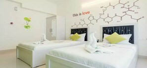 Executive Room, 1 Queen Bed, Smoking | Egyptian cotton sheets, premium bedding, memory-foam beds - Gagal Home-Airport Suite (Mumbai)