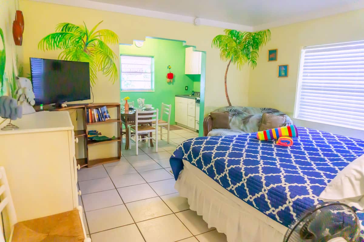 Comfort Duplex, Kitchenette, Beachside | 1 bedroom, premium bedding, rollaway beds, WiFi