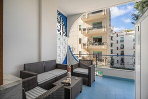 Deluxe Triple Room, Balcony | Terrace/patio - The Reef Sorrento (Sorrento)