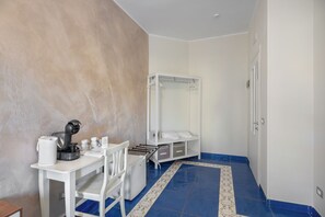 Deluxe Double Room, Balcony | Premium bedding, in-room safe, desk, laptop workspace - The Reef Sorrento (Sorrento)