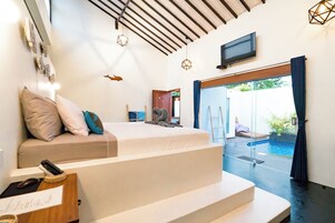Honeymoon Villa, 1 Yatak Odası | 1 yatak odası, minibar, odada kasa, masa 