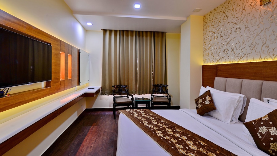 Grand Hridey 1 minute from Railway Station - Amritsar