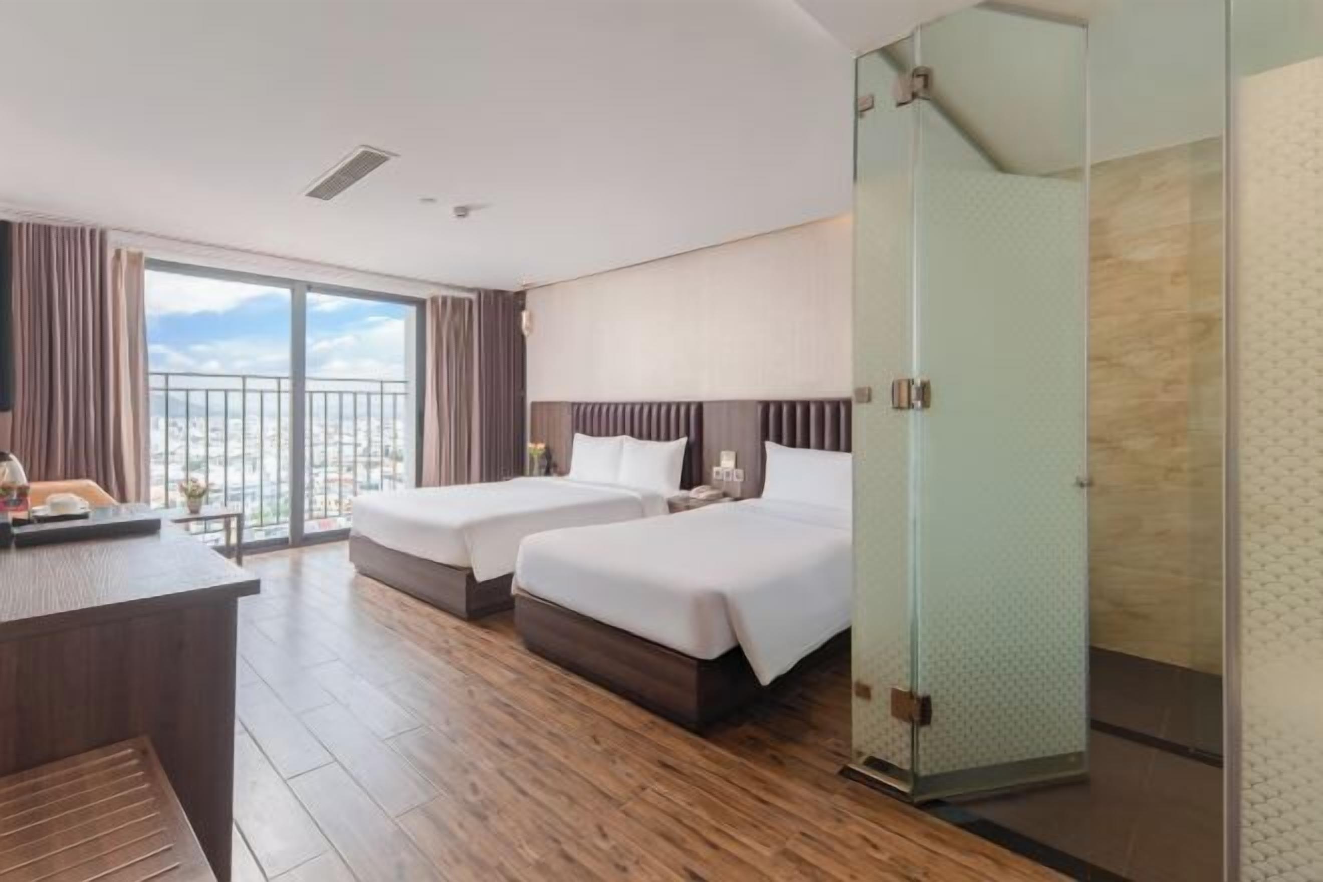 Minibar, in-room safe, desk, laptop workspace