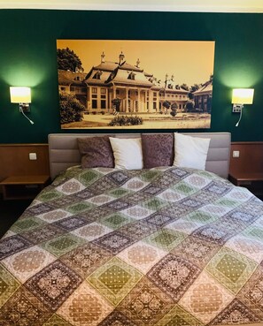 ตู้นิรภัยในห้องพัก, โต๊ะทำงาน, เปล/เตียงเด็กอ่อน (ฟรี), Wi-Fi ฟรี