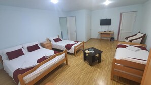 Desk, soundproofing, iron/ironing board, free WiFi - Kesabella Touristic Hotel (Parakar)